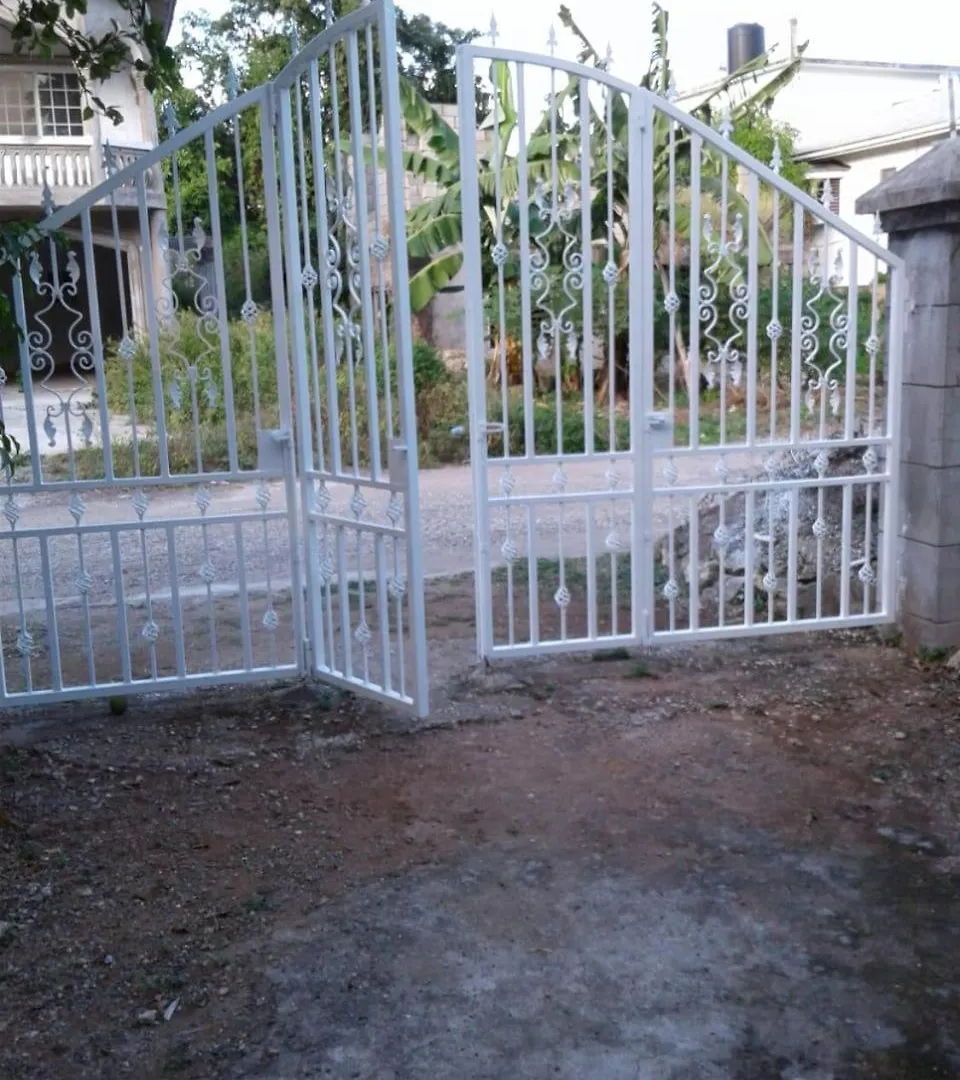 Ocean Breeze Retreat Jamaica Ocho Rios Getaway Apartment